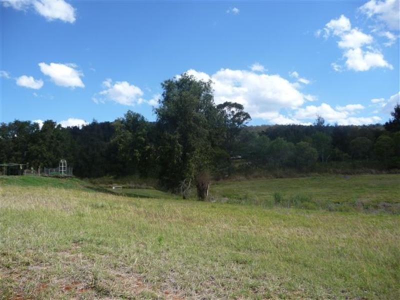 11 Karene Court, Withcott QLD 4352