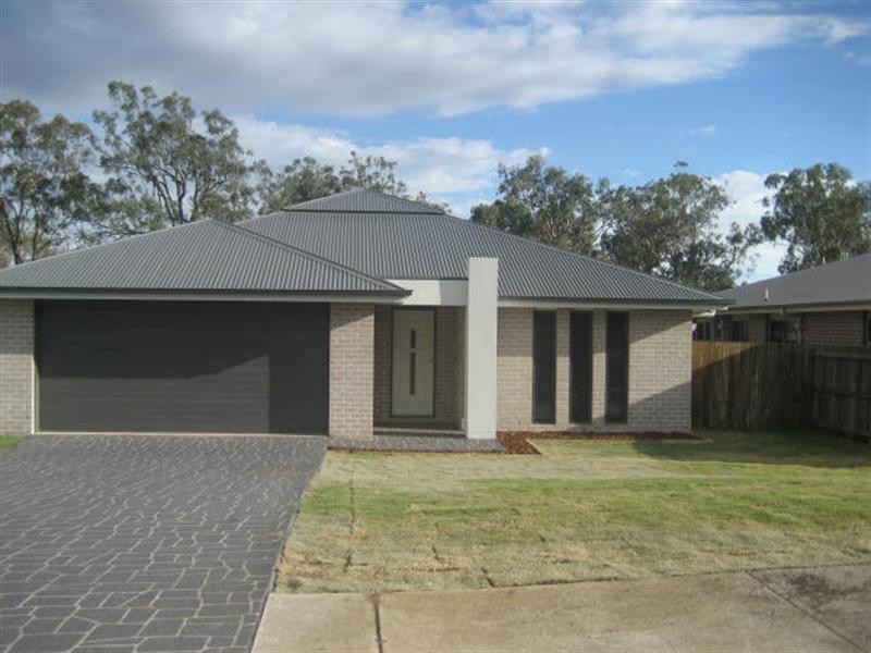 55 Sunset Drive, Glenvale QLD 4350