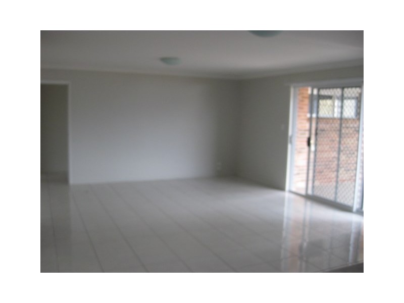 7 Latham Court, Wilsonton Heights QLD 4350