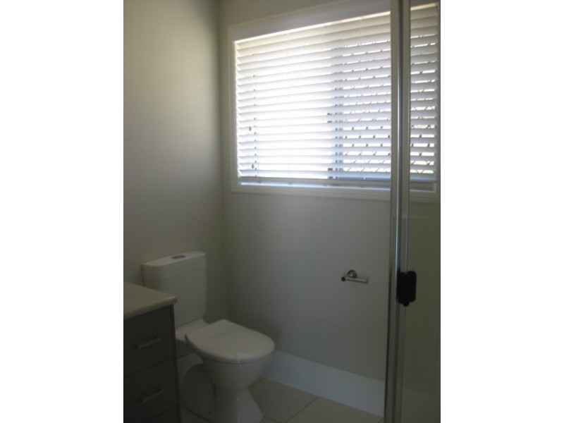 7 Latham Court, Wilsonton Heights QLD 4350