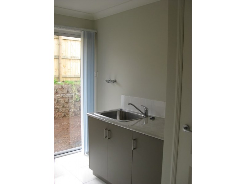 7 Latham Court, Wilsonton Heights QLD 4350