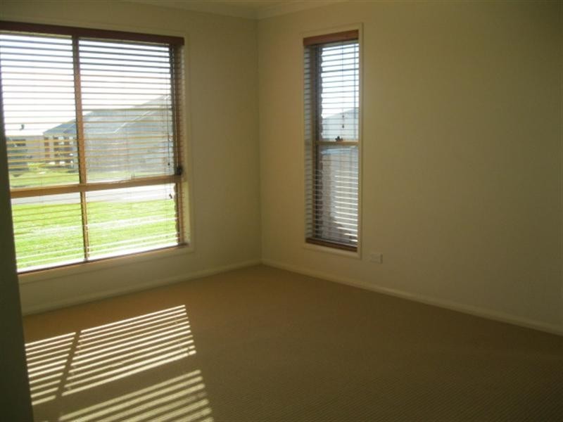 2 Clara Street, Highfields QLD 4352