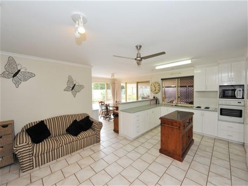 17 Glen Avon Court, Glenvale QLD 4350