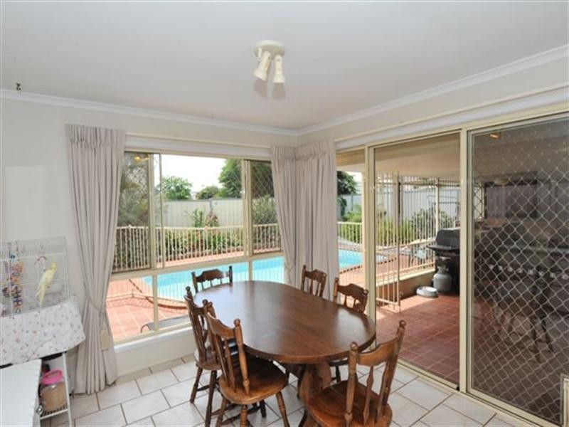 17 Glen Avon Court, Glenvale QLD 4350