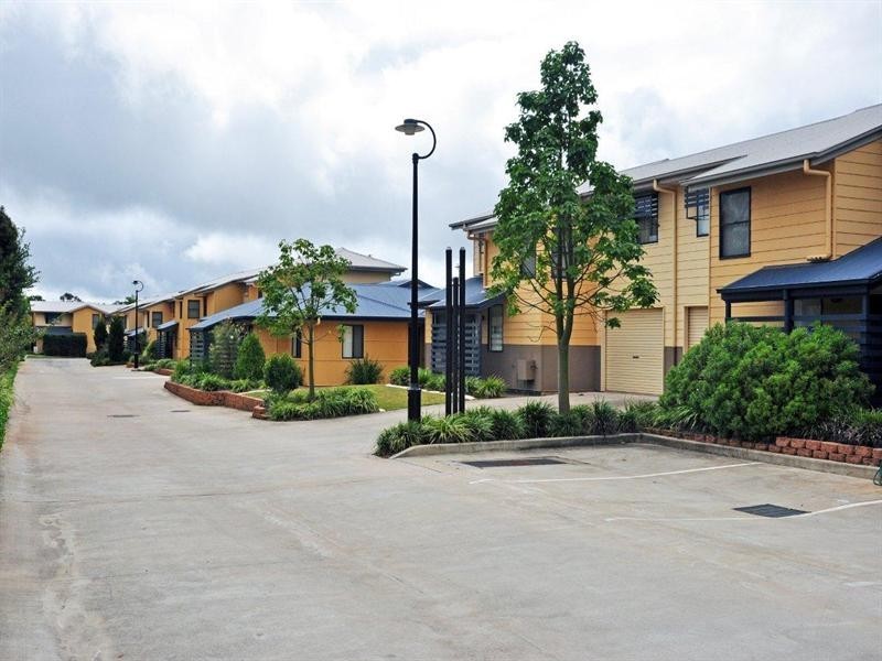 339 Spring Street, Kearneys Spring QLD 4350