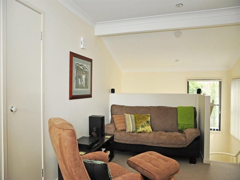 339 Spring Street, Kearneys Spring QLD 4350