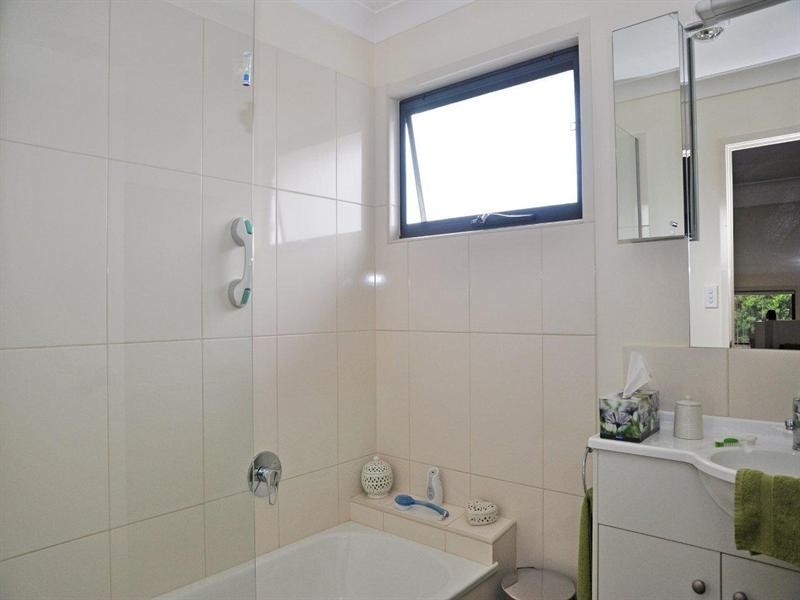 339 Spring Street, Kearneys Spring QLD 4350