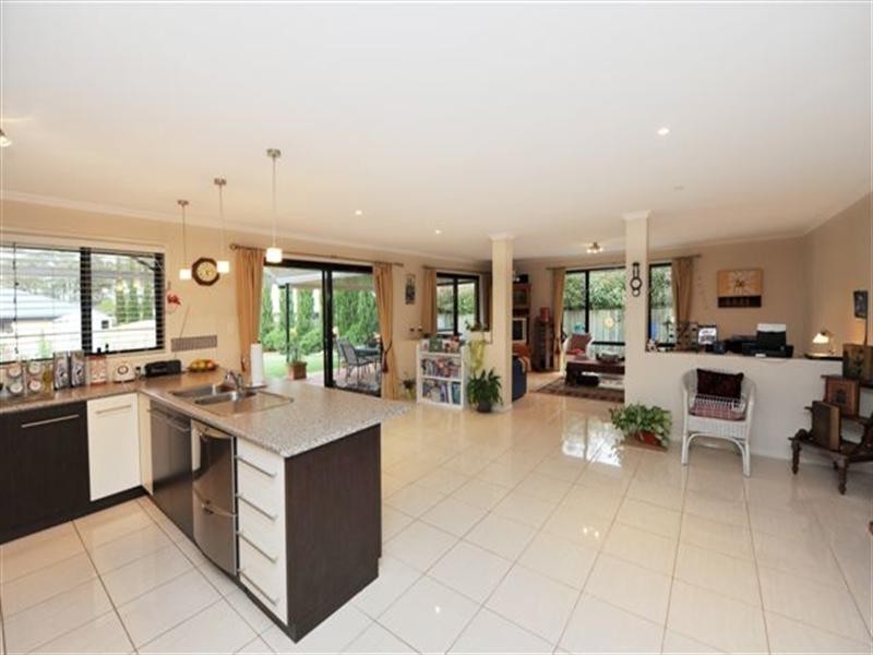 7 Manooka Crescent, Highfields QLD 4352