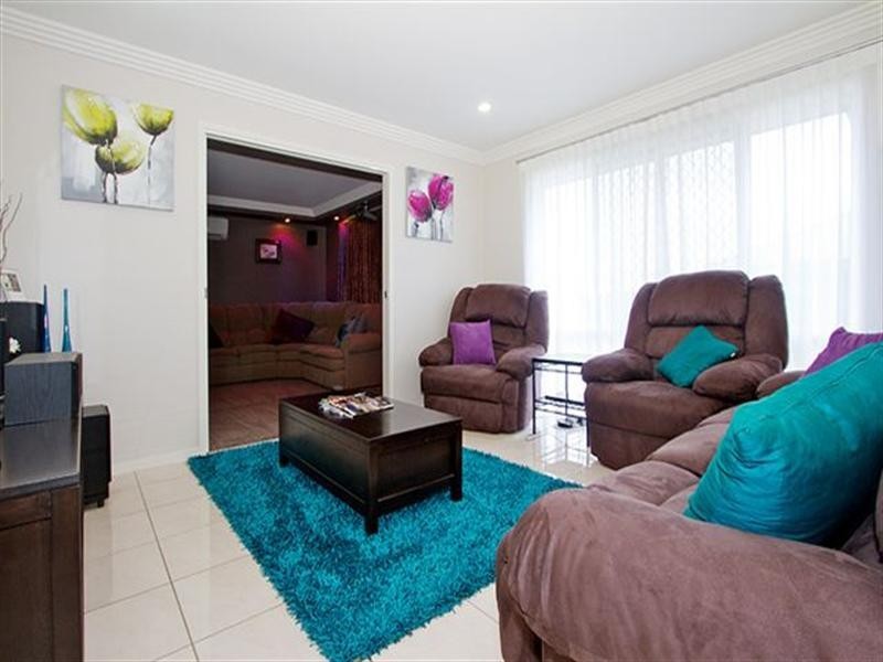 13 Beardsworth Court, Middle Ridge QLD 4350