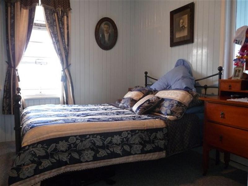 2 Kate Court, Withcott QLD 4352