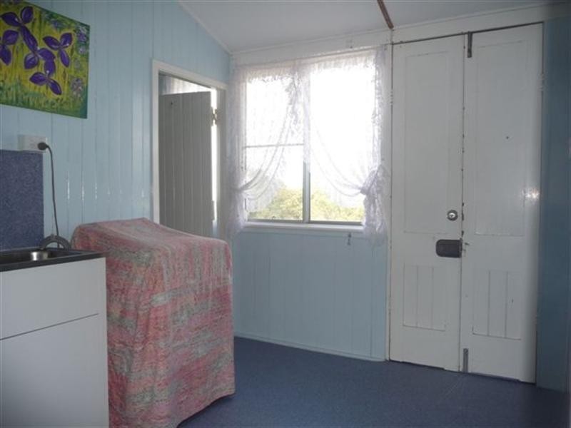 2 Kate Court, Withcott QLD 4352