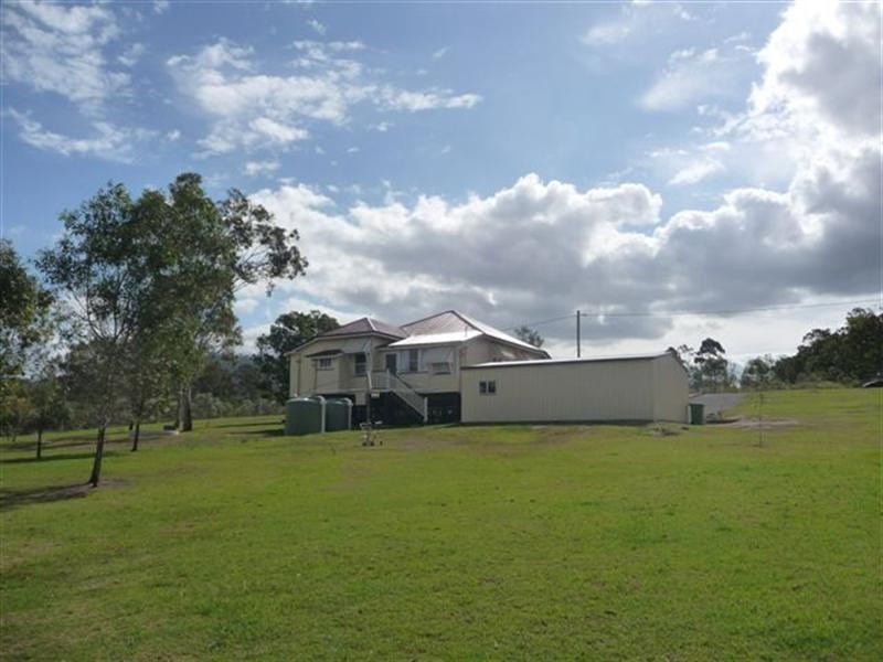 2 Kate Court, Withcott QLD 4352