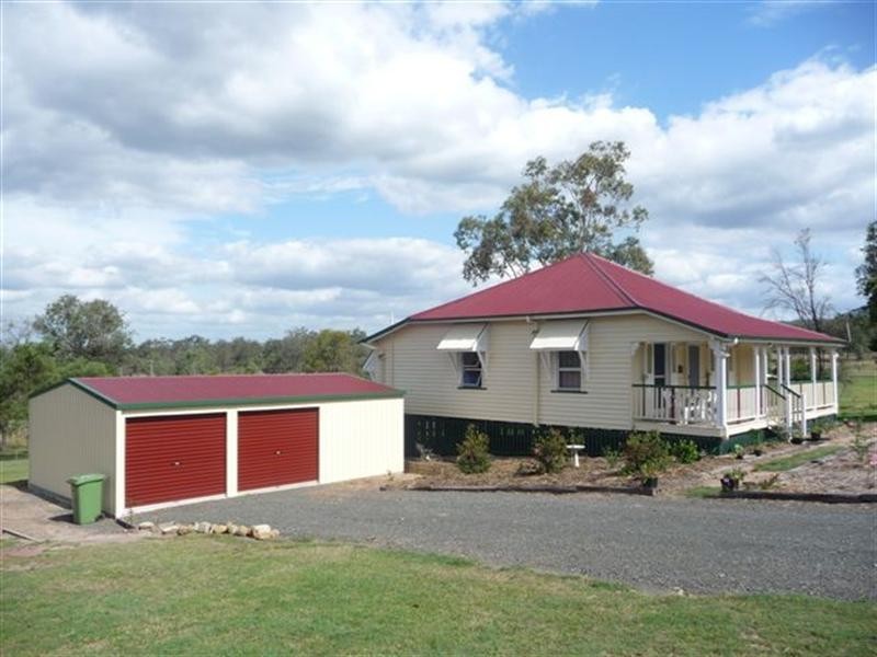 2 Kate Court, Withcott QLD 4352