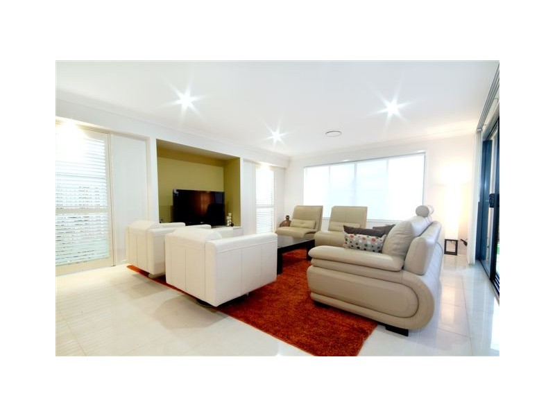 28 Saba Court, Middle Ridge QLD 4350