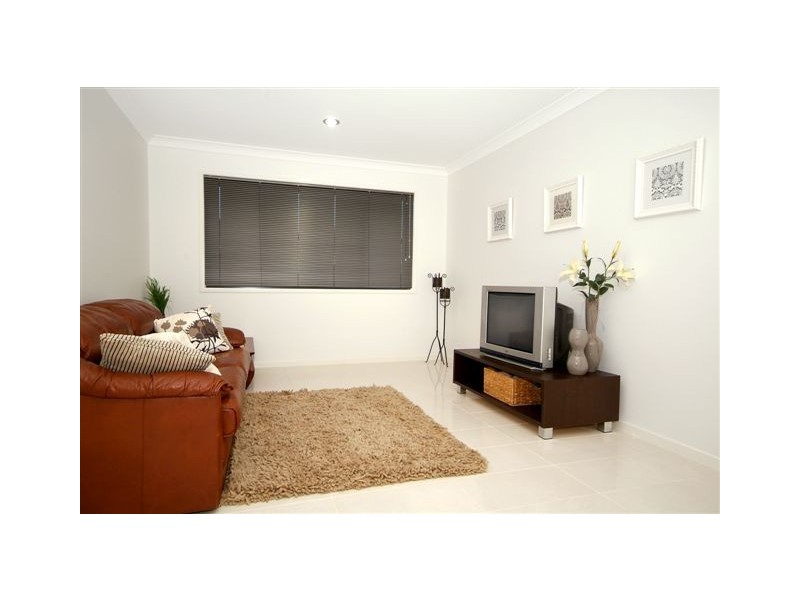 28 Saba Court, Middle Ridge QLD 4350