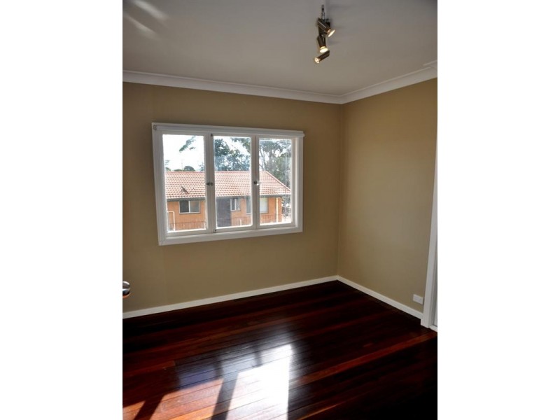 73 Stuart Street, Mount Lofty QLD 4350