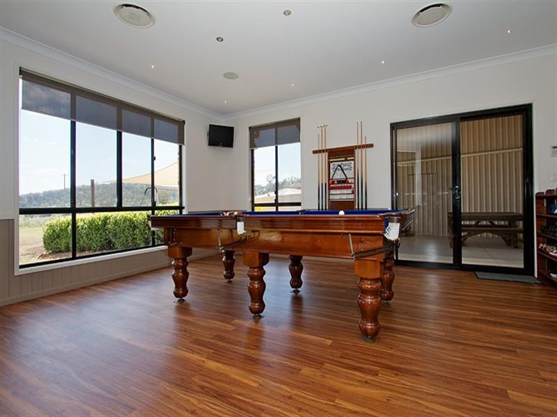 2 Madison Court, Glenvale QLD 4350