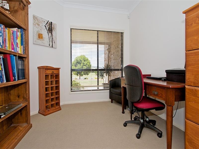 2 Madison Court, Glenvale QLD 4350