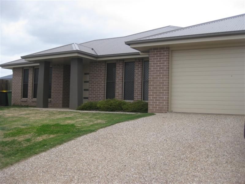 4 Bronzewing Drive, Highfields QLD 4352