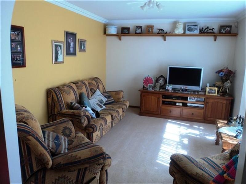 10 Bernborough Court, Glenvale QLD 4350