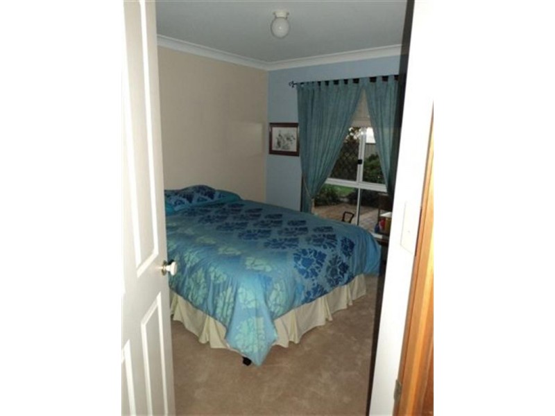 10 Bernborough Court, Glenvale QLD 4350