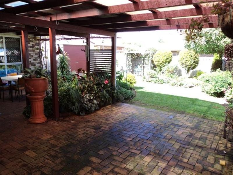 10 Bernborough Court, Glenvale QLD 4350