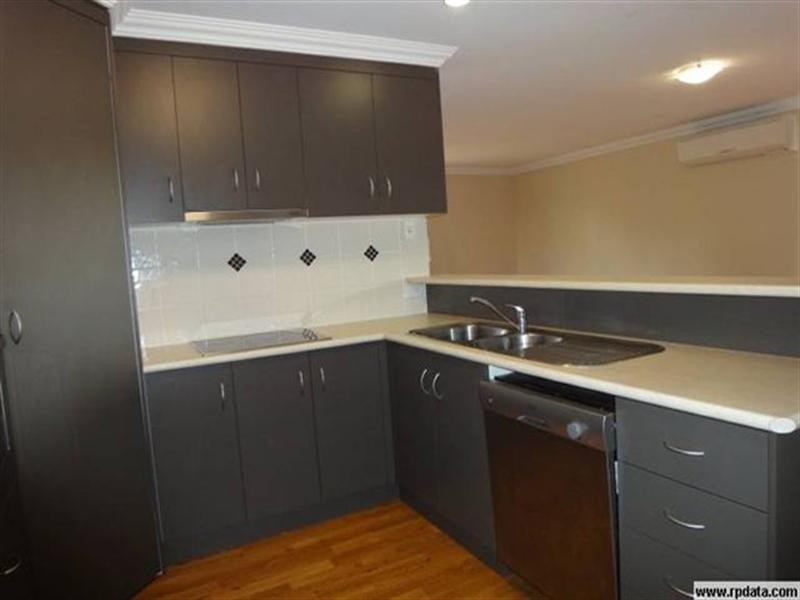 1/27 Devine Street, Harristown QLD 4350