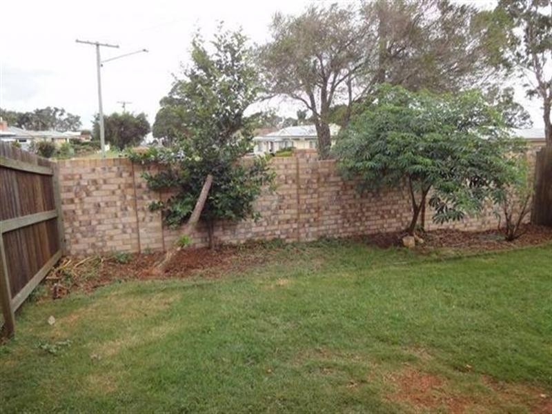 1/27 Devine Street, Harristown QLD 4350