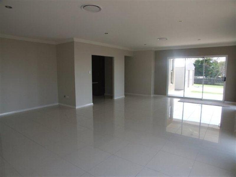 261a Geddes Street, Centenary Heights QLD 4350