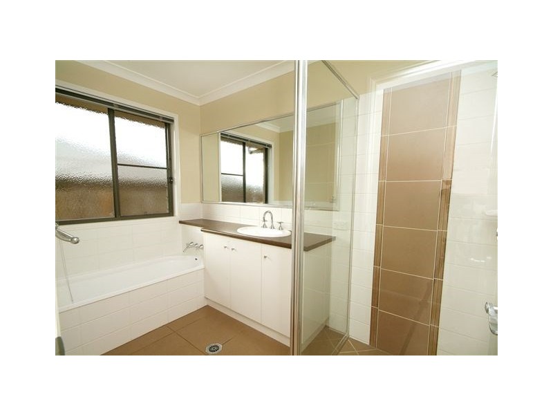 8 Currawong Drive, Highfields QLD 4352