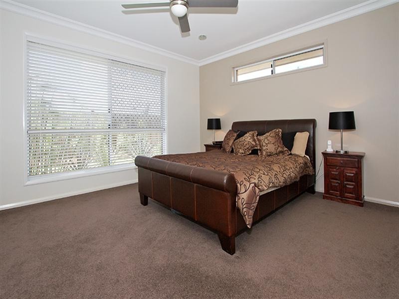 322 Ramsay Street, Middle Ridge QLD 4350