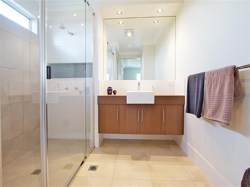 322 Ramsay Street, Middle Ridge QLD 4350