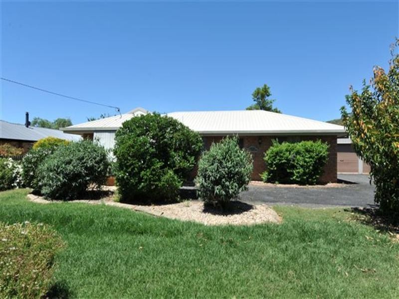 13 Gulligal Street, Kingsthorpe QLD 4400