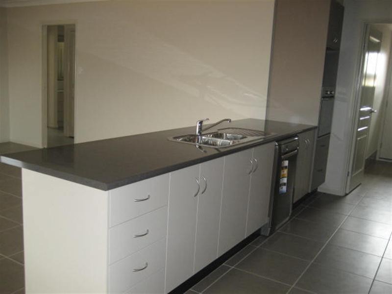 5 Bronzewing Drive, Highfields QLD 4352