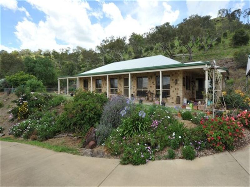 15 Darel Street, Kingsthorpe QLD 4400