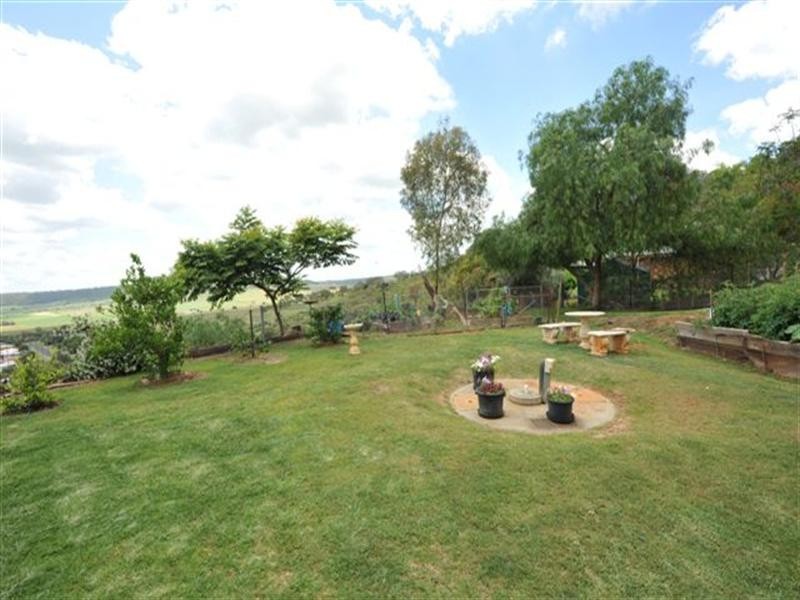 15 Darel Street, Kingsthorpe QLD 4400