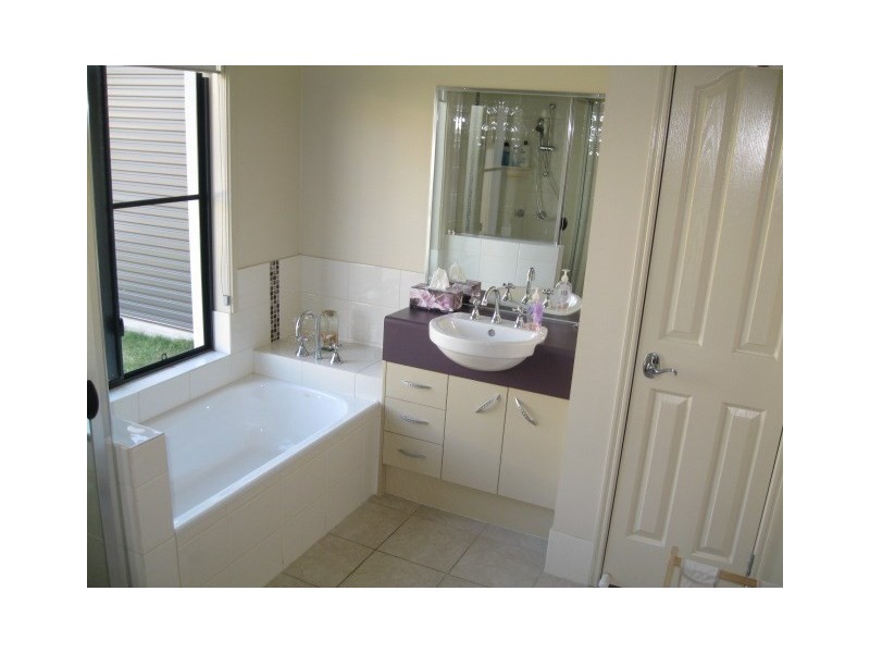 29 Elizabeth Street, Westbrook QLD 4350