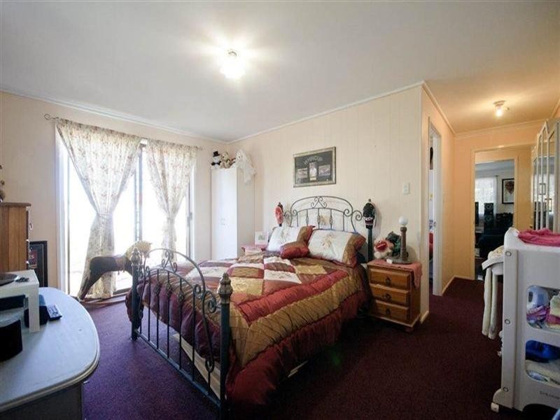 21 Seppelt Street, Wilsonton Heights QLD 4350