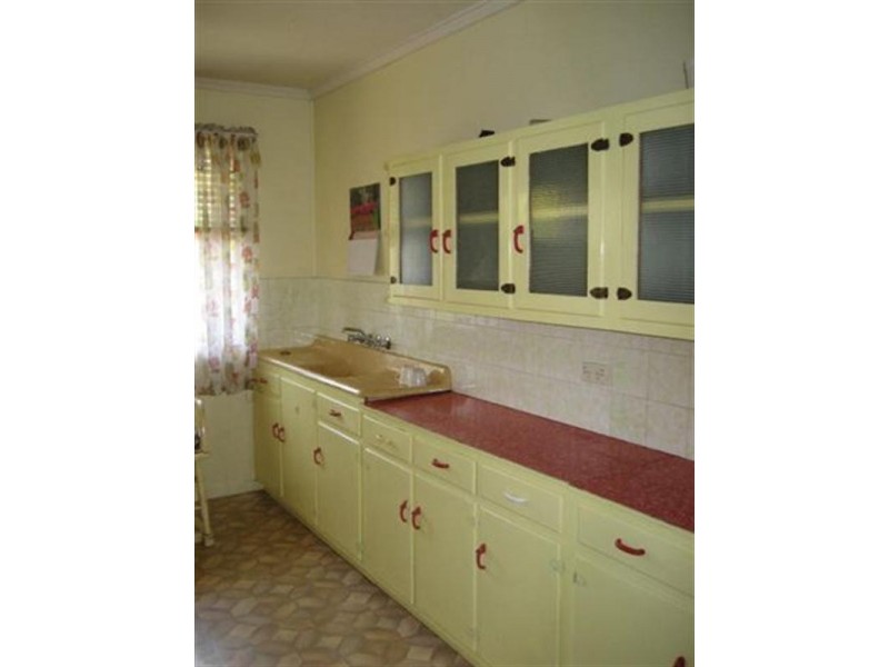 367 West Street, Harristown QLD 4350