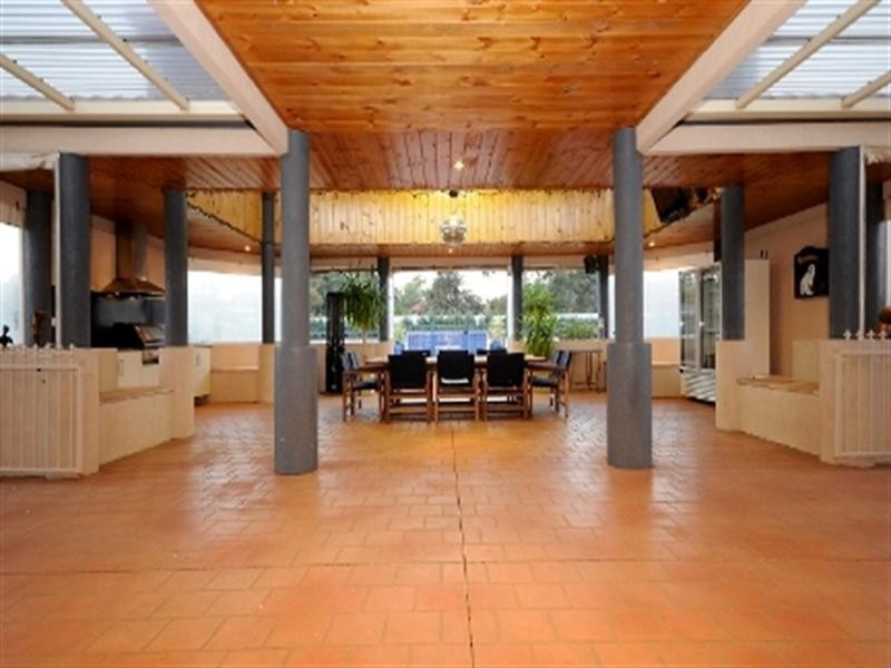 6 Harvey Road, Glenvale QLD 4350