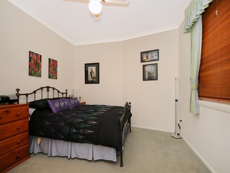6 Harvey Road, Glenvale QLD 4350