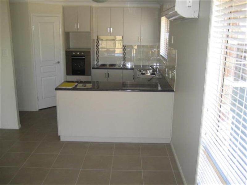 11 Camborne Drive, Highfields QLD 4352