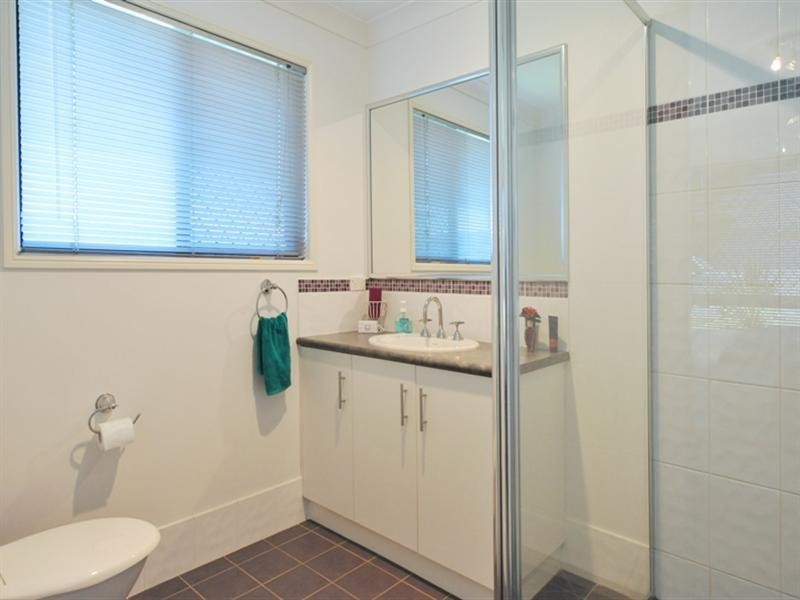 24 Elizabeth Street, Westbrook QLD 4350