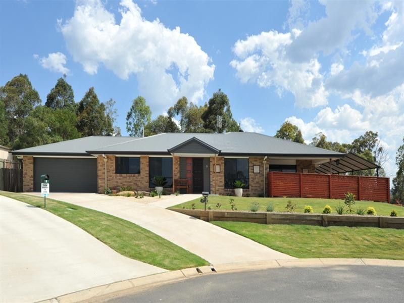 7 Jackson Court, Crows Nest QLD 4355