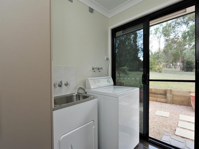 7 Jackson Court, Crows Nest QLD 4355