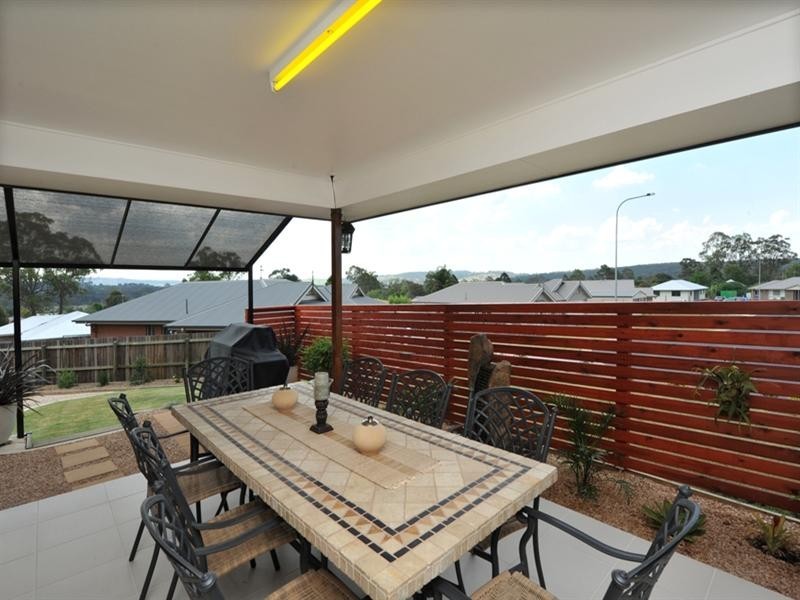 7 Jackson Court, Crows Nest QLD 4355