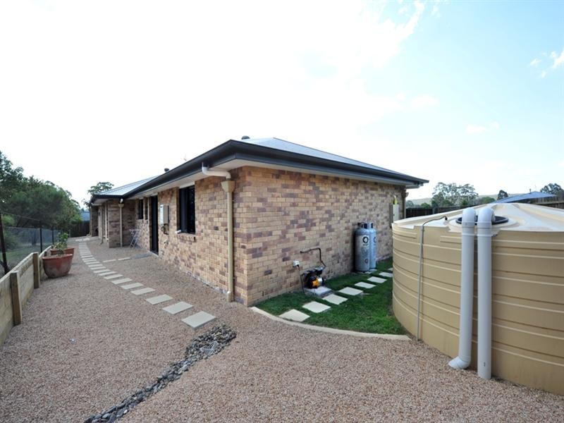 7 Jackson Court, Crows Nest QLD 4355