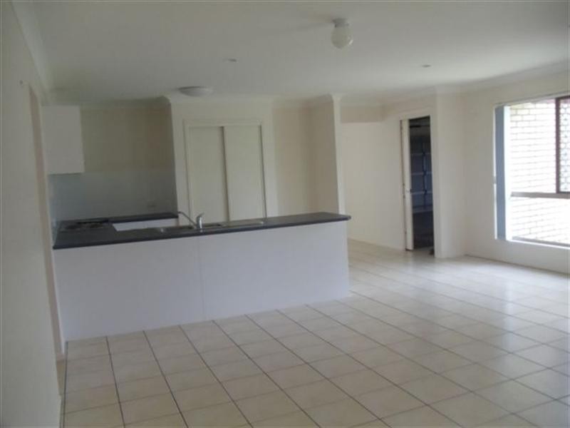 30 Wareena Crescent, Glenvale QLD 4350