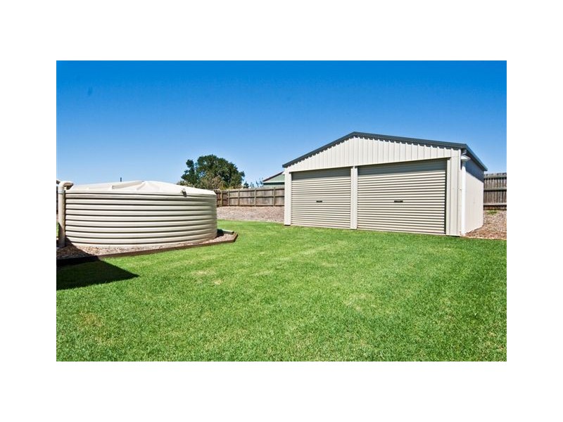 22 Manooka Crescent, Highfields QLD 4352