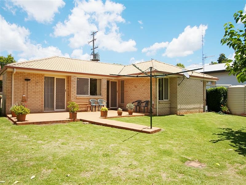 3 Eton Street, East Toowoomba QLD 4350